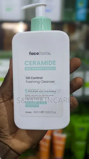 Face Facts Ceramide Oil Control Foaming Cleanser – 400ml