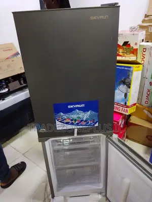 Skyrun BCD-170K Kitchen Fridge for Household Essentials