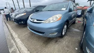 Toyota Sienna LE 2008 Blue