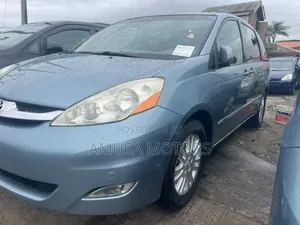 Toyota Sienna LE 2008 Blue