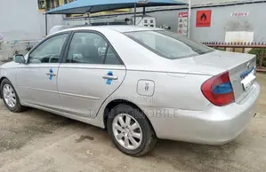 Toyota Camry 2004 Silver