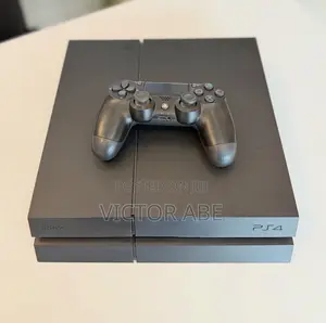 PS4 Fat With 12 Games Installed