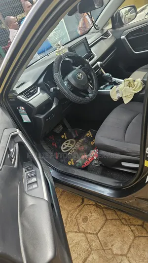 Toyota Camry LE 2021 Gray