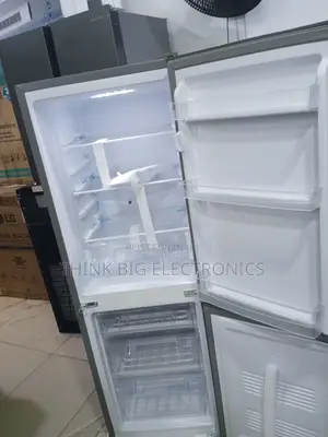 Skyrun BCD-170K Bottom Freezer Refrigerator