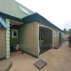 2bdrm Block of Flats in Moniya for rent
