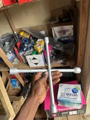 Wheel Spanner or Cross Wheel Spanner. �