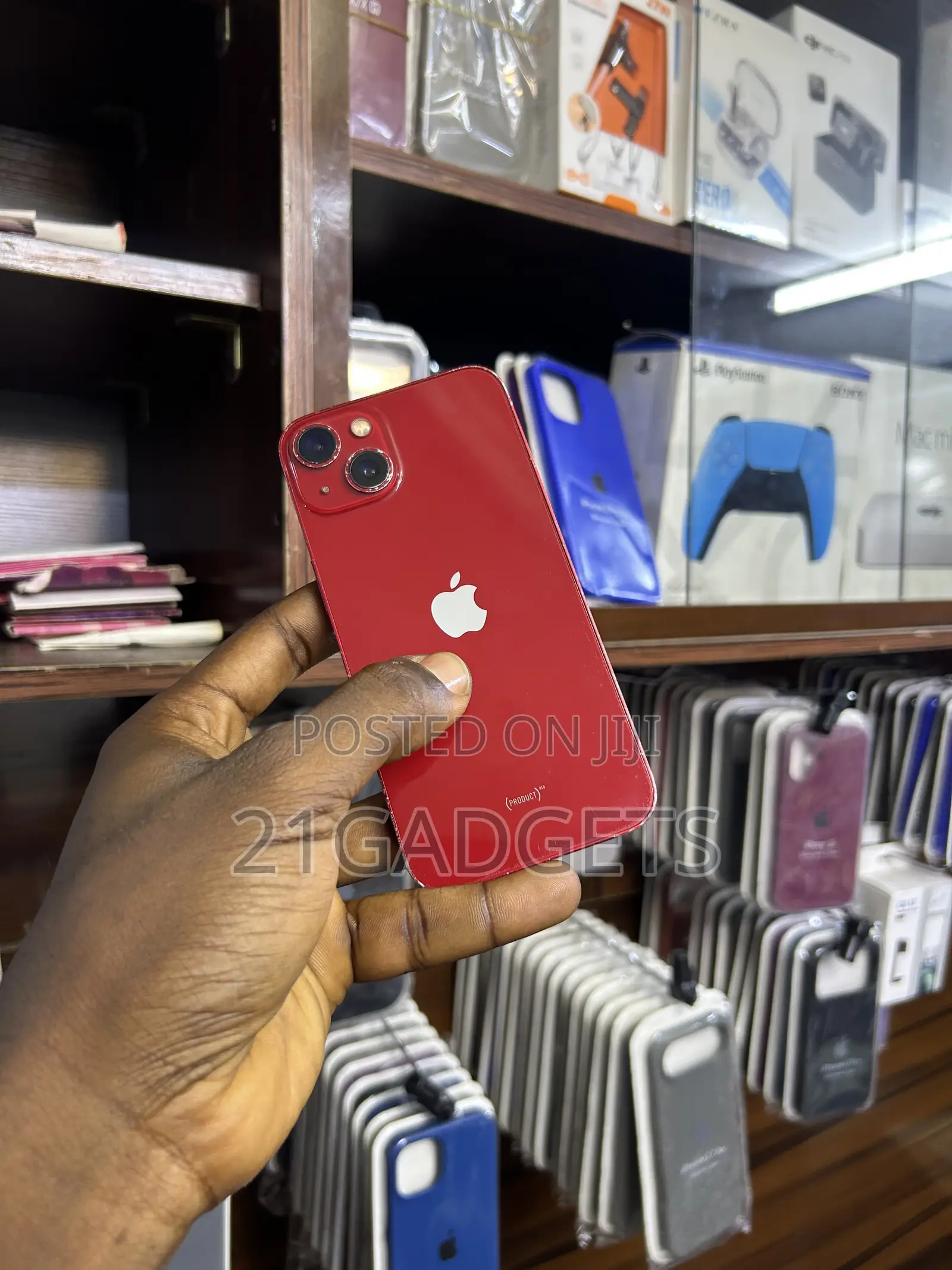 Apple iPhone 13 128 GB Red
