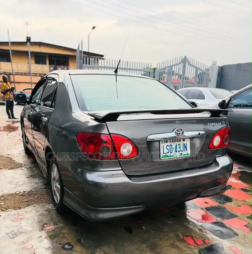 Toyota Corolla 2007 Gray