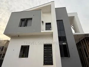 4bdrm Duplex in Private Estate for sale