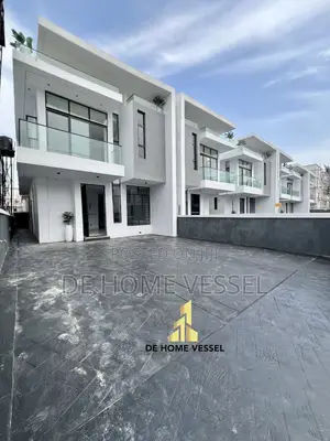 4bdrm Duplex in Ikota for sale
