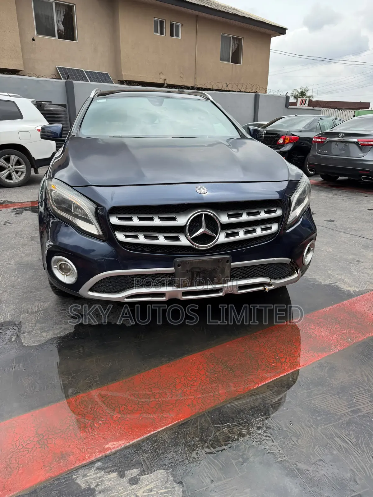 Mercedes-Benz GLA 250 2018 Blue