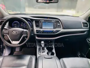 Toyota Highlander 2017 Black