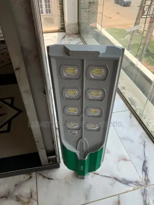 NEWVEW 300W All in One Solar Street Light Parking, School,Hospital