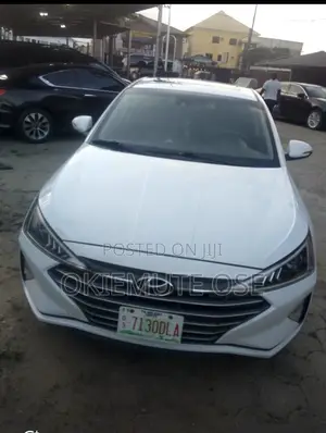Hyundai Elantra SE 2019 White