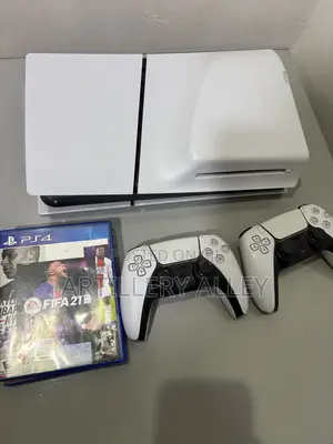 Used Clean PS5 Slim 1 Terabyte With Games and Freebies(2 PS4 Cds)