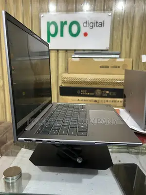 Laptop HP ZBook Firefly 14 G11 32GB Intel Core Ultra 7 SSD 1T