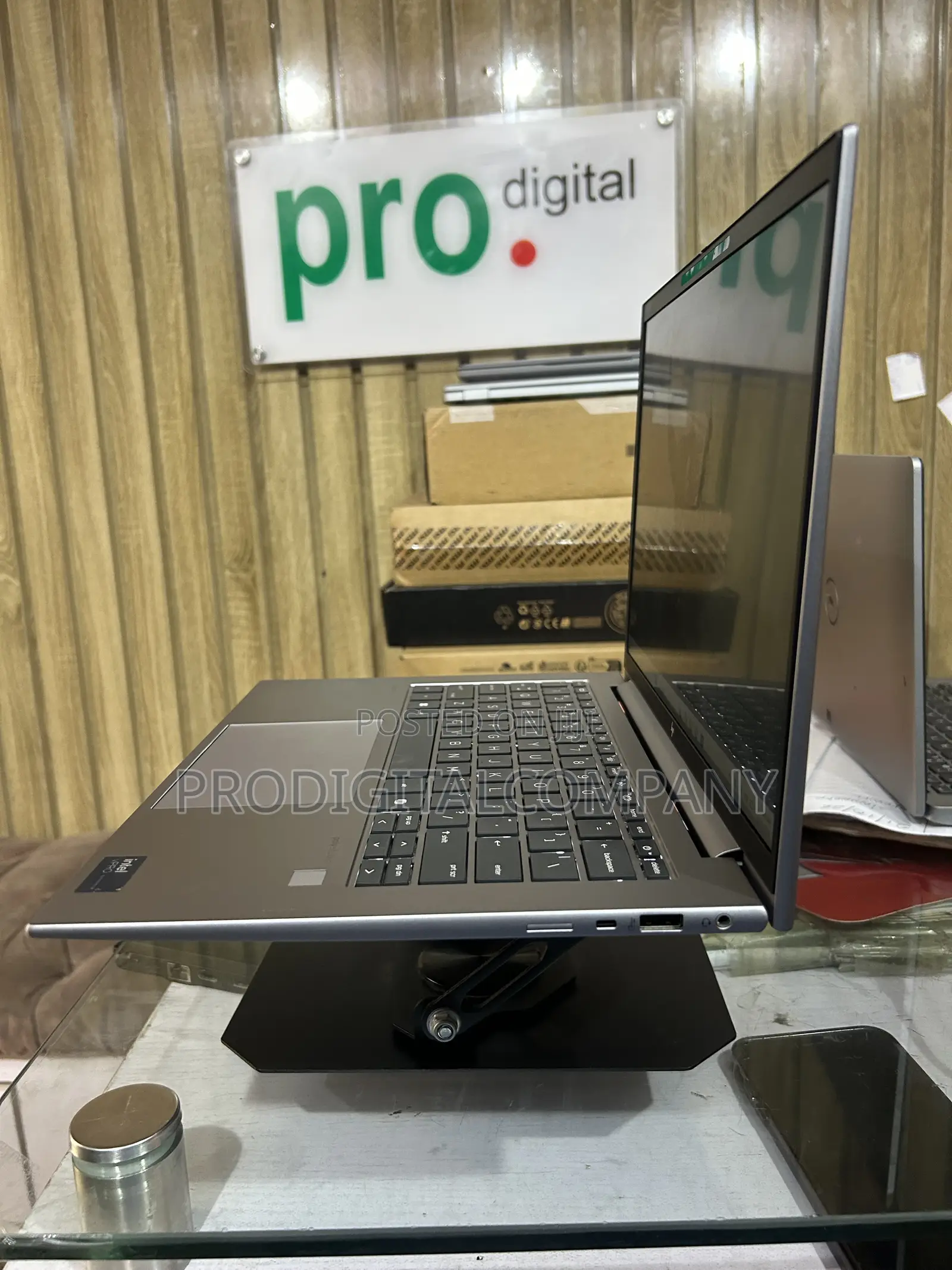 Laptop HP ZBook Firefly 14 G11 32GB Intel Core Ultra 7 SSD 1T