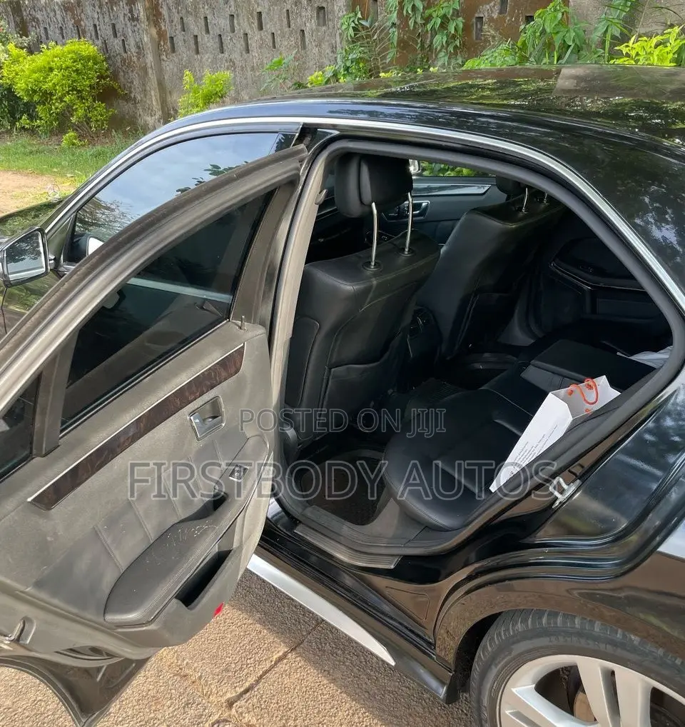 Mercedes-Benz E350 2010 Black