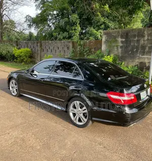 Mercedes-Benz E350 2010 Black