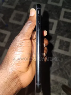 Apple iPhone XR 64 GB Black