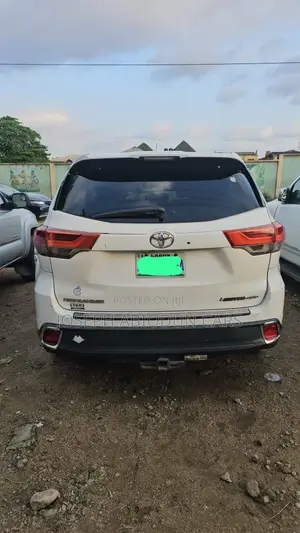 Toyota Highlander Limited V6 4x4 (3.5L 6cyl 6A) 2016 White