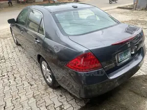 Honda Accord 2006 Gray