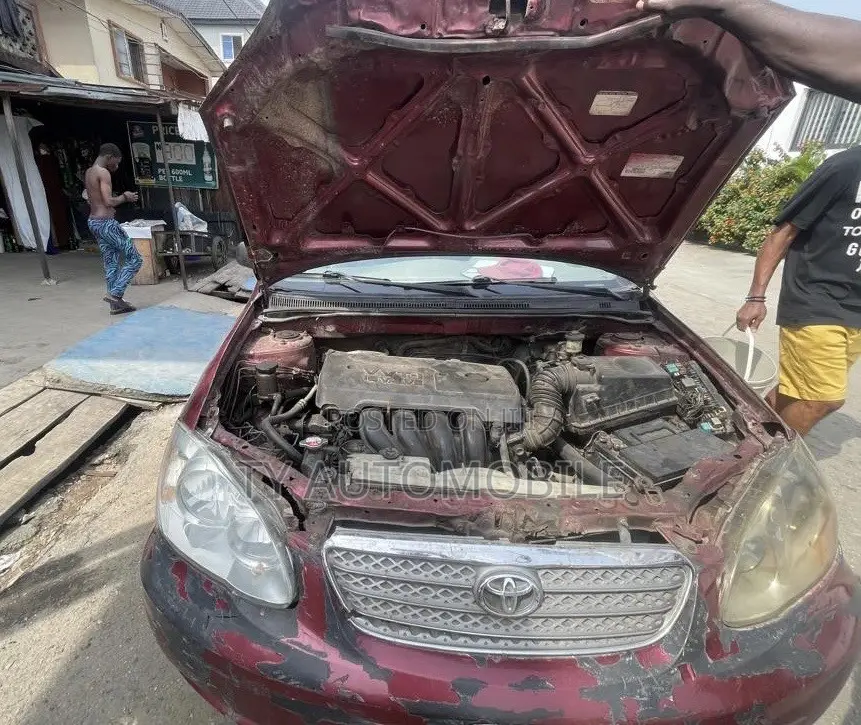 Toyota Corolla 2005 Red