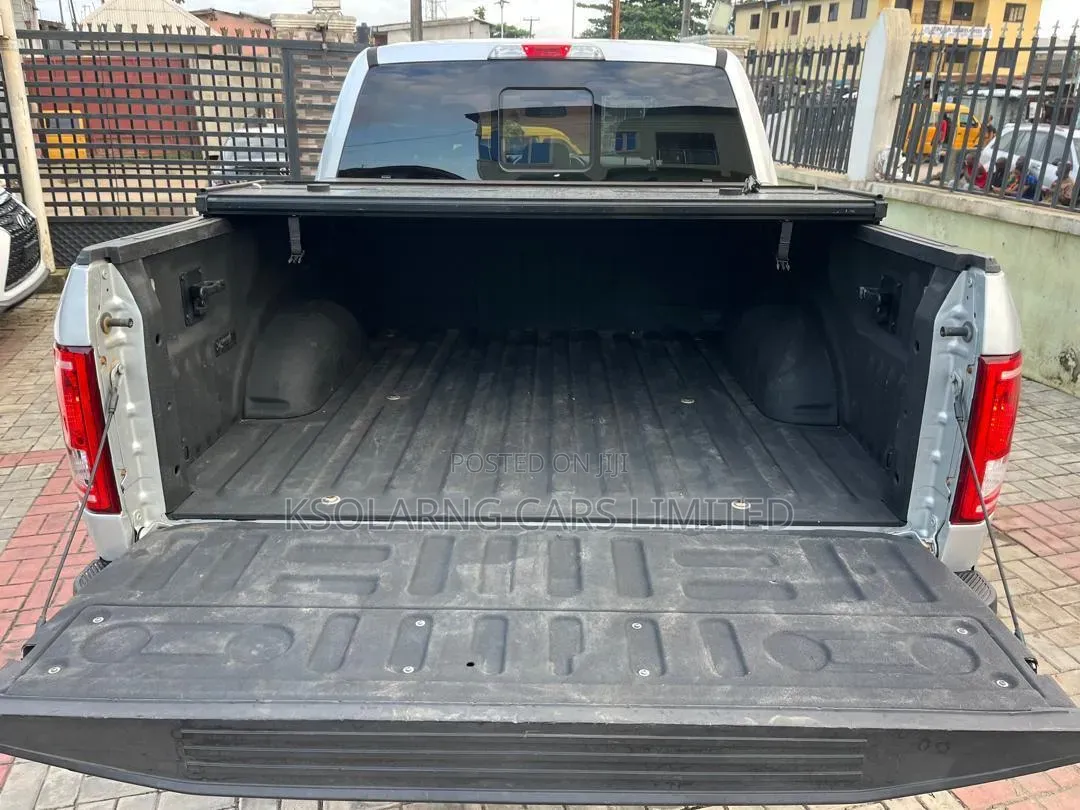 Ford F-150 2016 Silver