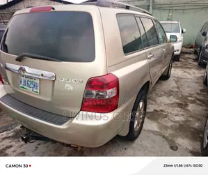 Toyota Highlander 2006 Gold