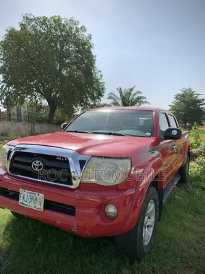Toyota Tacoma 2005 Red