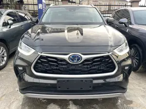 Toyota Highlander Limited AWD 2023 Black