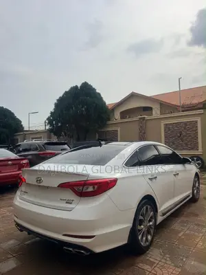Hyundai Sonata Limited 2.0T 4dr Sedan (2.0L 4cyl Turbo 6A) 2015 White