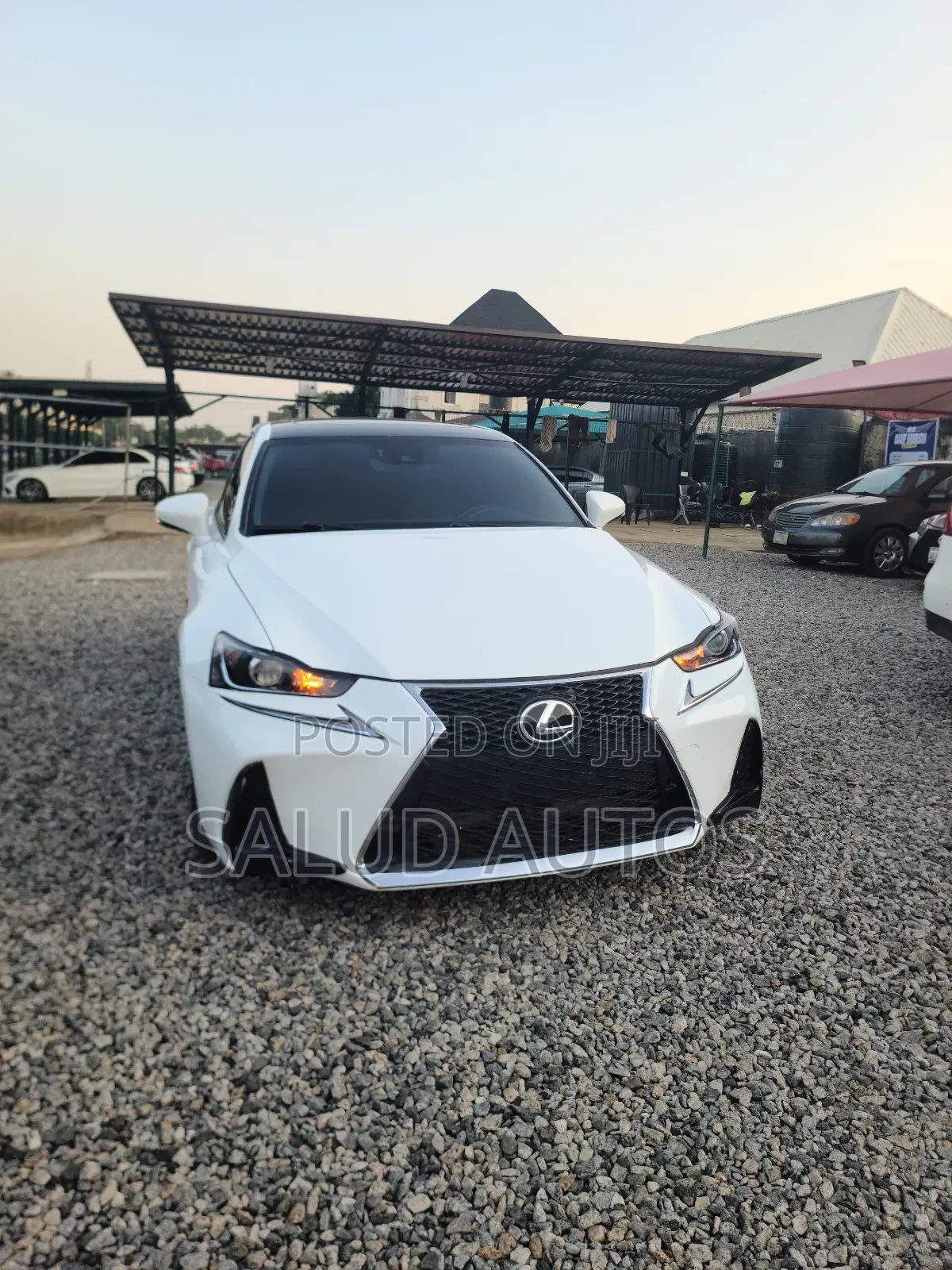 Lexus IS 300 AWD 2017 White