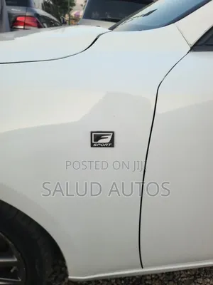 Lexus IS 300 AWD 2017 White
