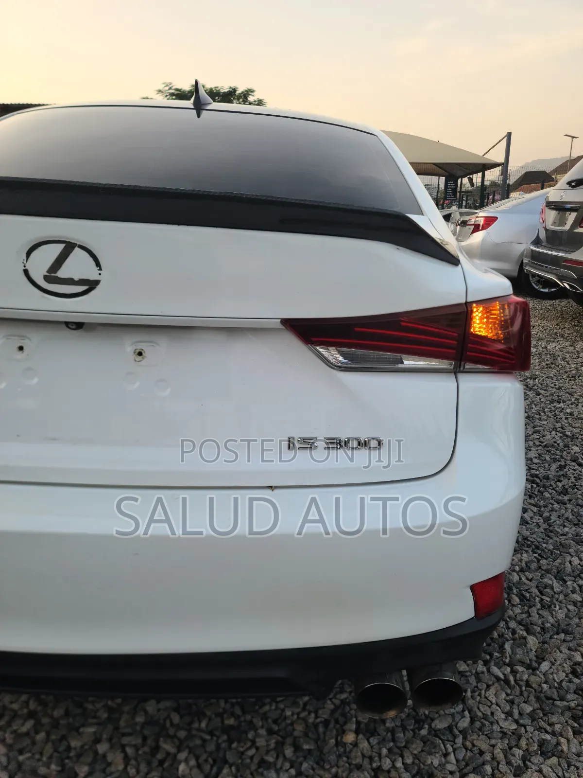 Lexus IS 300 AWD 2017 White