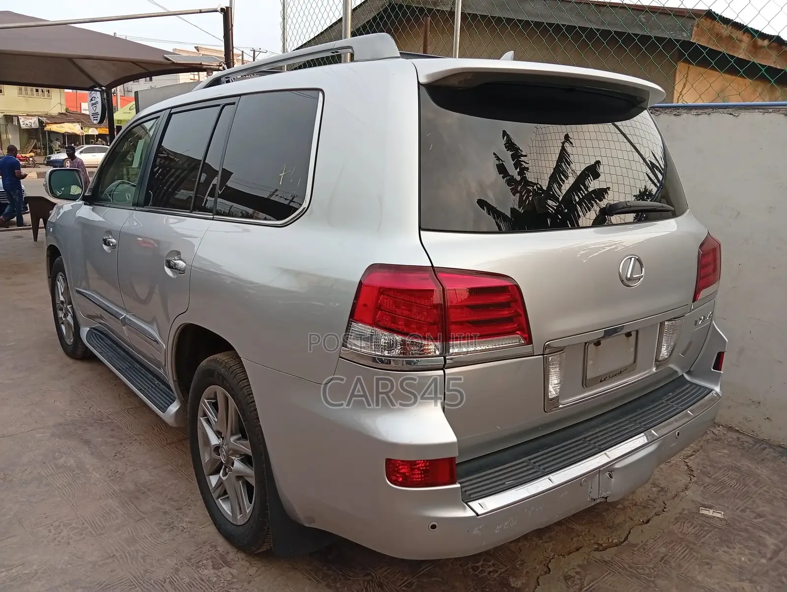 Lexus LX 570 AWD 2013 Silver
