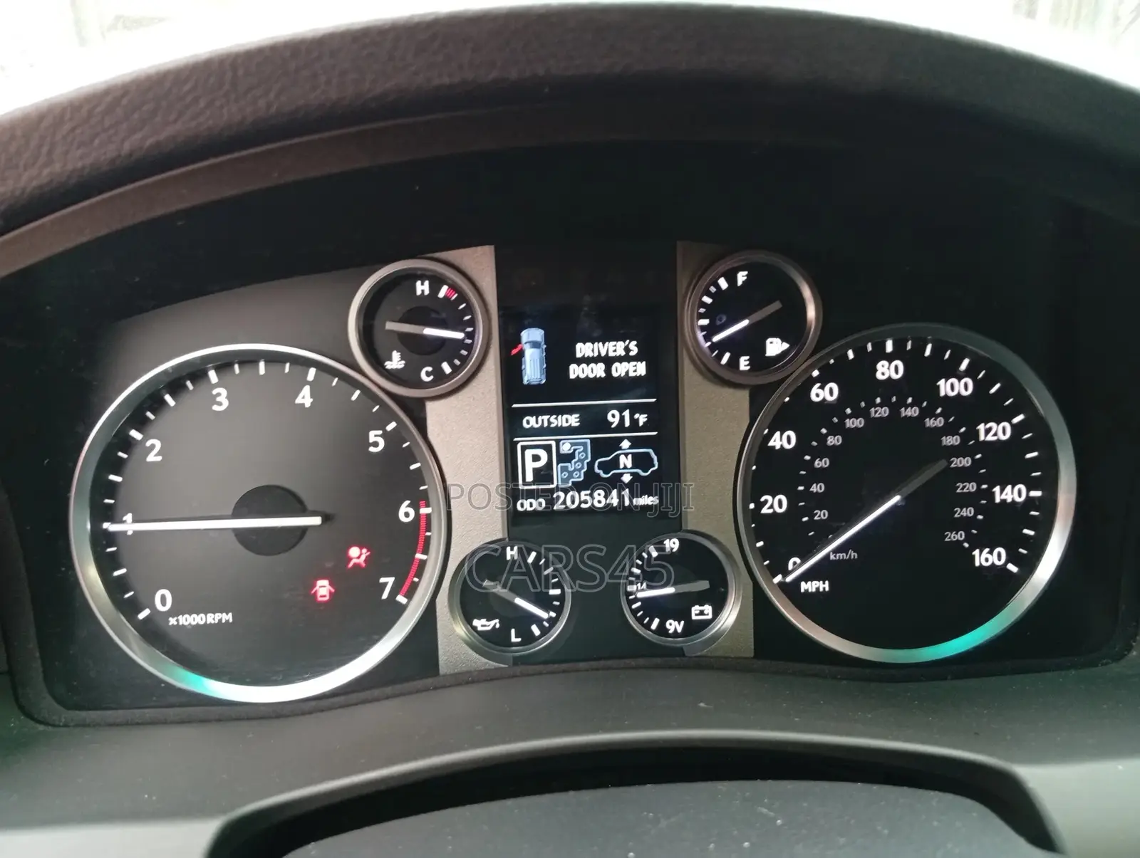 Lexus LX 570 AWD 2013 Silver