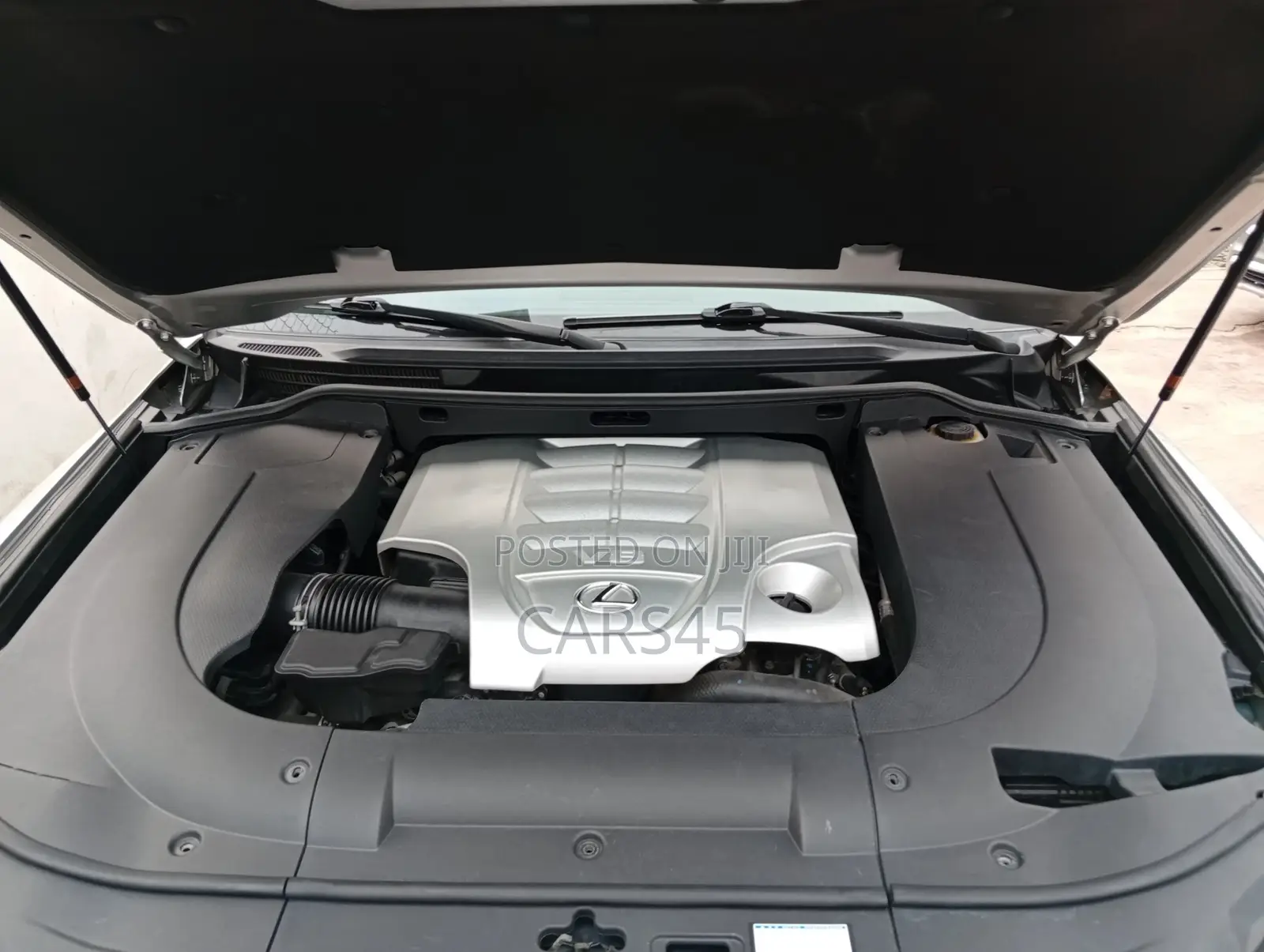 Lexus LX 570 AWD 2013 Silver