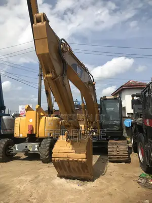 Heavy Duty Caterpillar 320BL Excavator