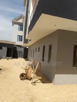 3bdrm Block of Flats in Jahi for sale