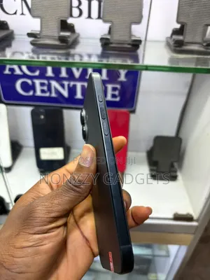 Apple iPhone 16 Plus 128 GB Black
