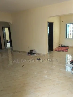 2bdrm Block of Flats in In A Decent Estate for rent