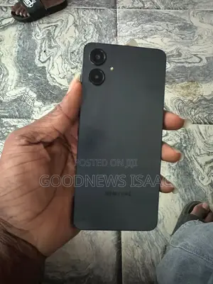Samsung Galaxy A06 128 GB Black