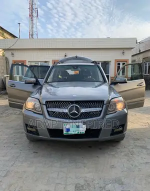 Mercedes-Benz GLK-Class 2011 Gray