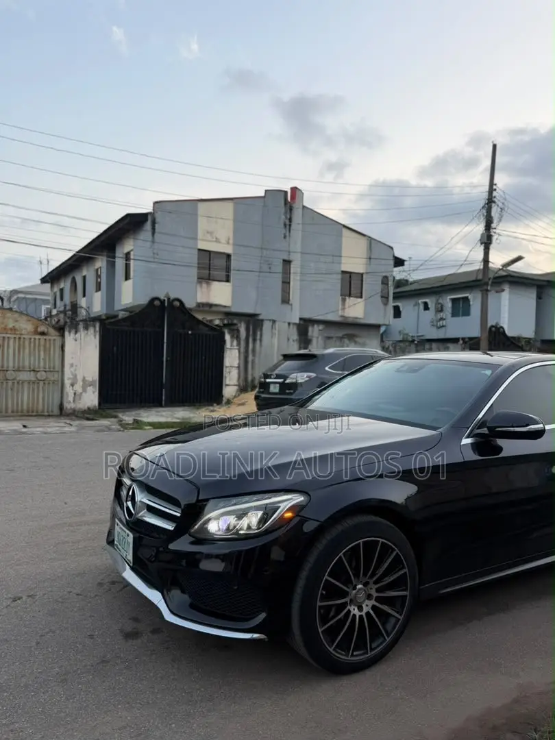 Mercedes-Benz C400 4Matic AWD Sedan (3.0L V6 7A) 2015 Black