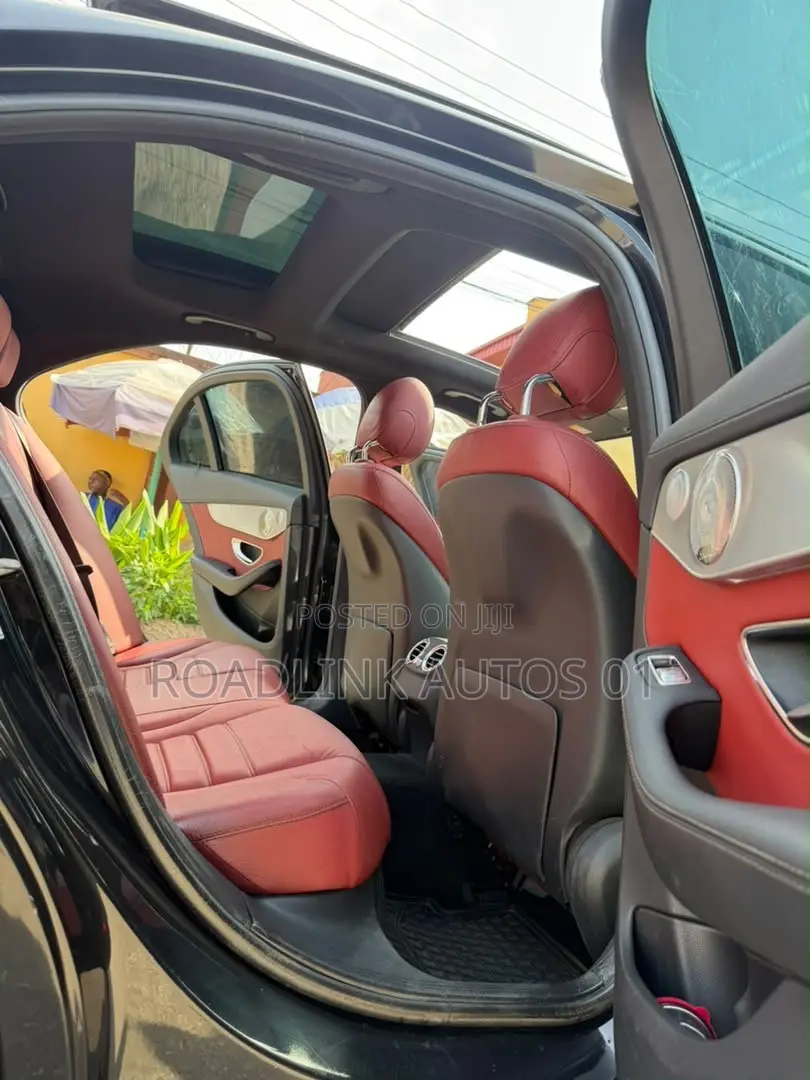 Mercedes-Benz C400 4Matic AWD Sedan (3.0L V6 7A) 2015 Black