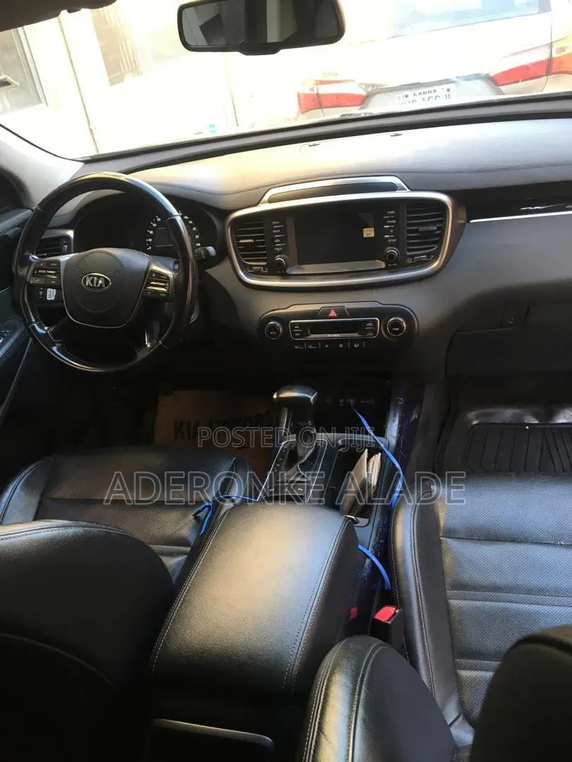Kia Sorento 2020 Black