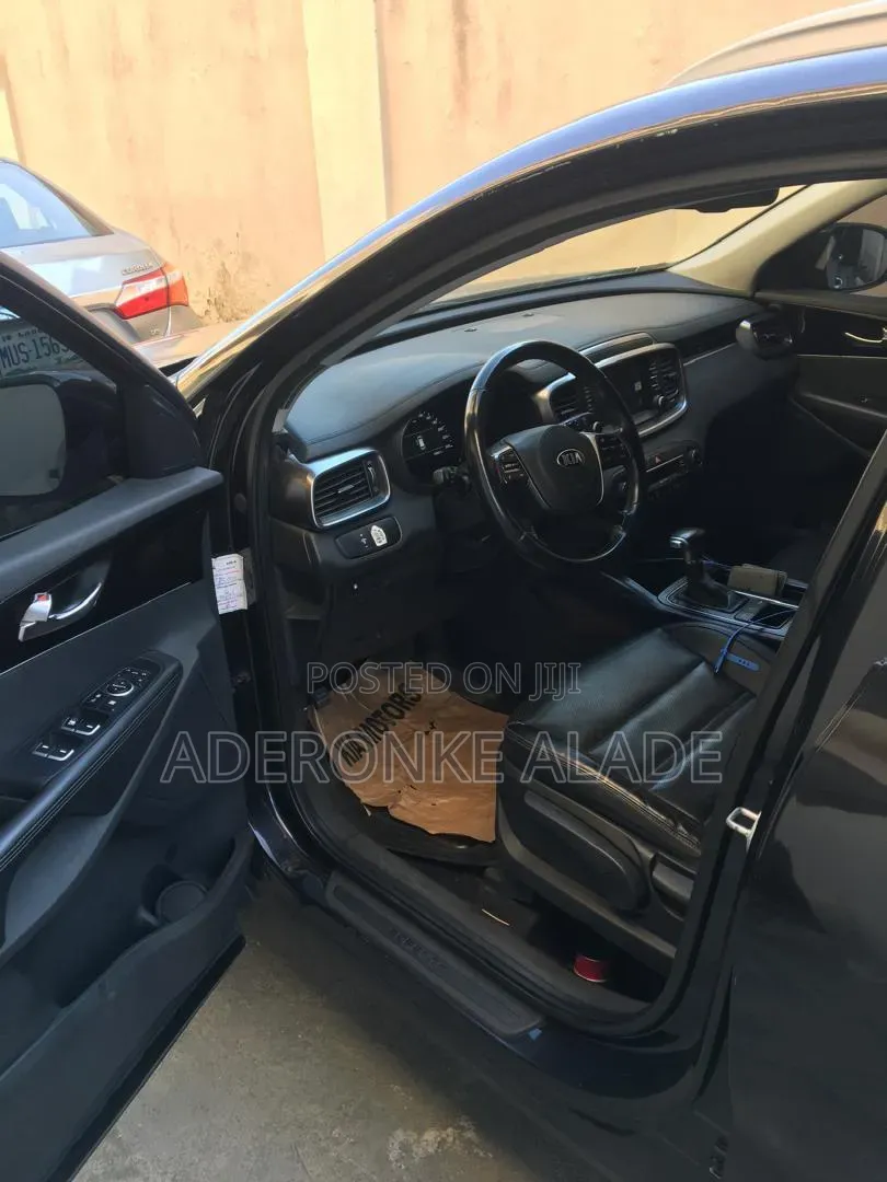 Kia Sorento 2020 Black