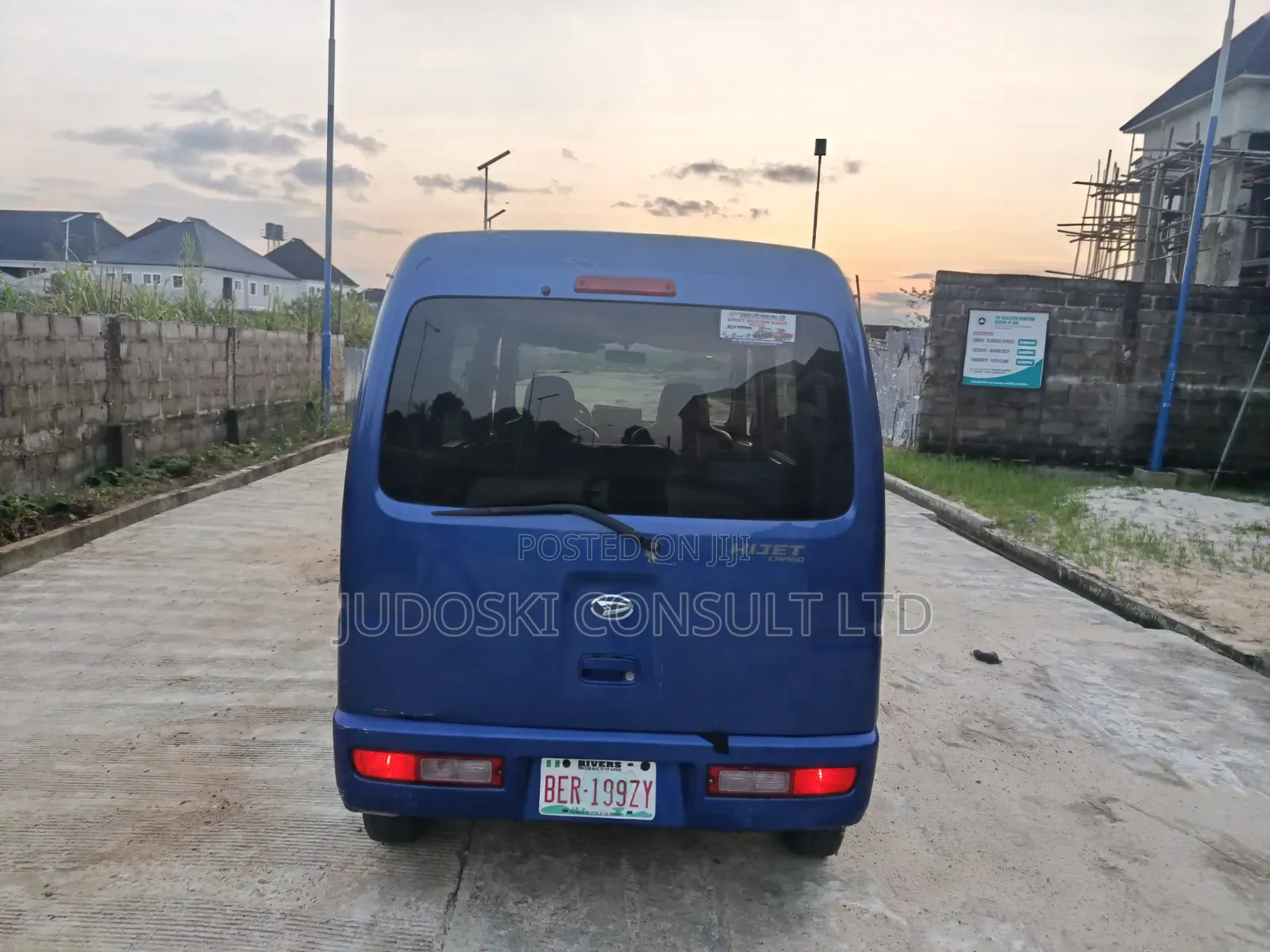Daihatsu Hijet 2012 Blue