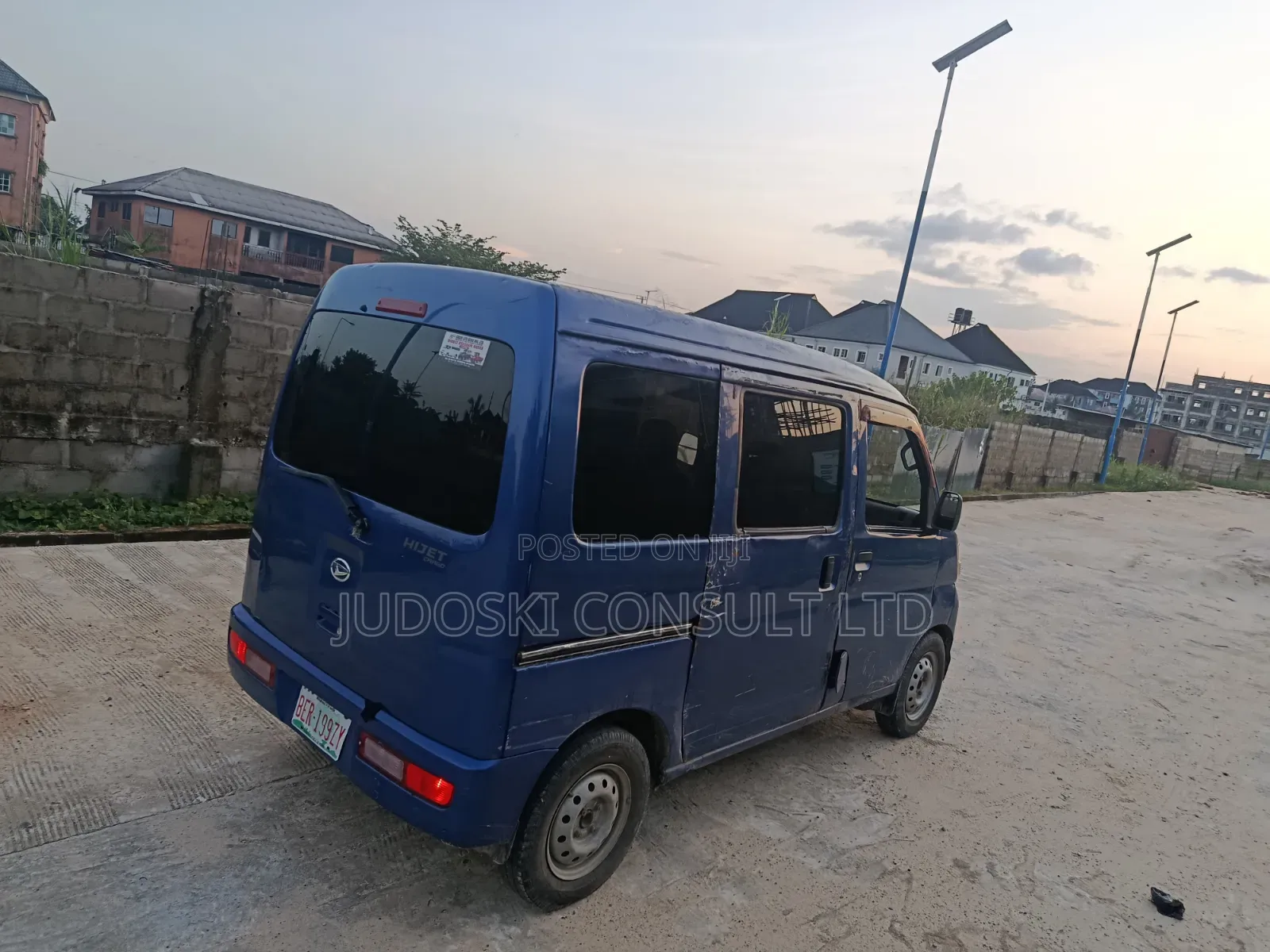 Daihatsu Hijet 2012 Blue